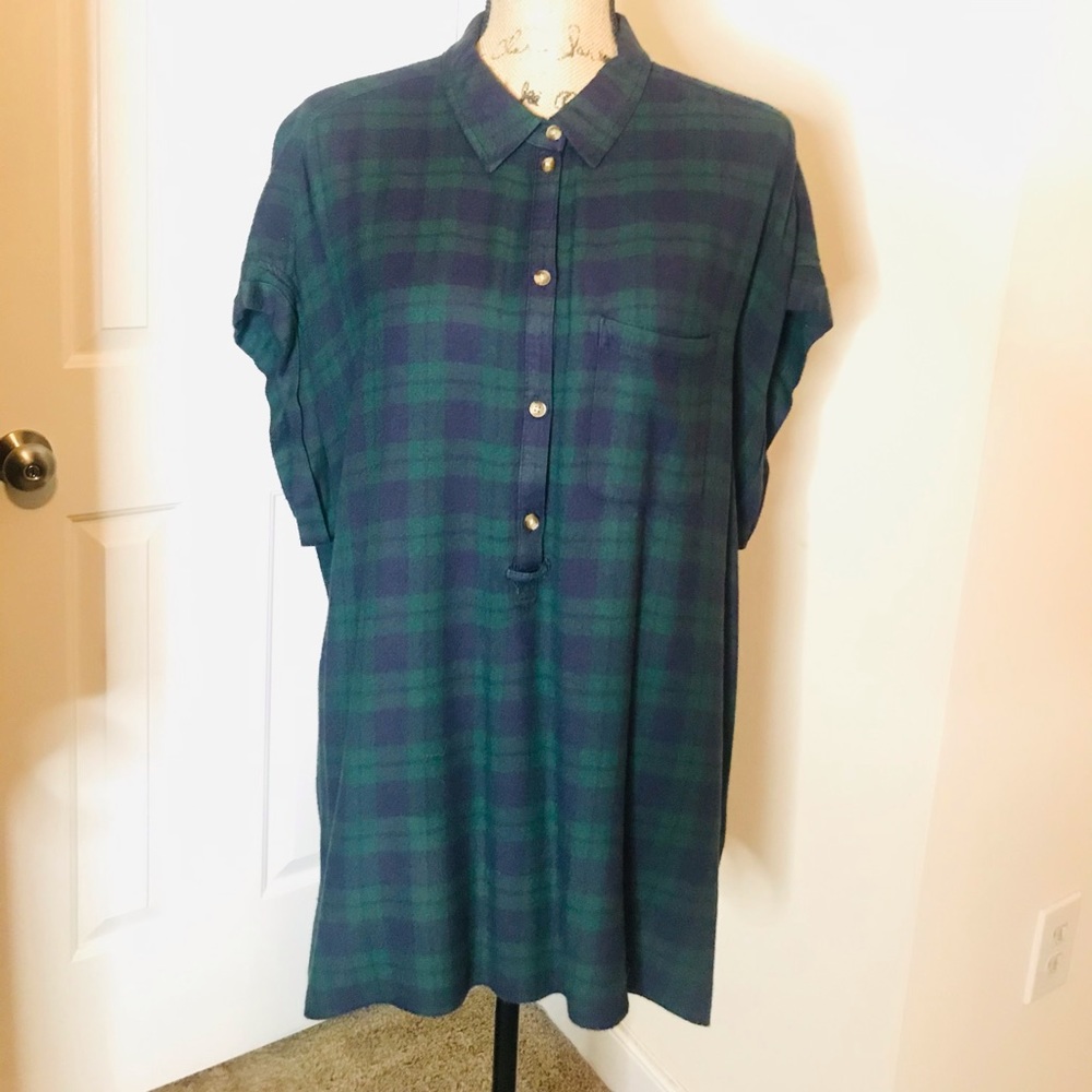 American Eagle - Short sleeve flannel top